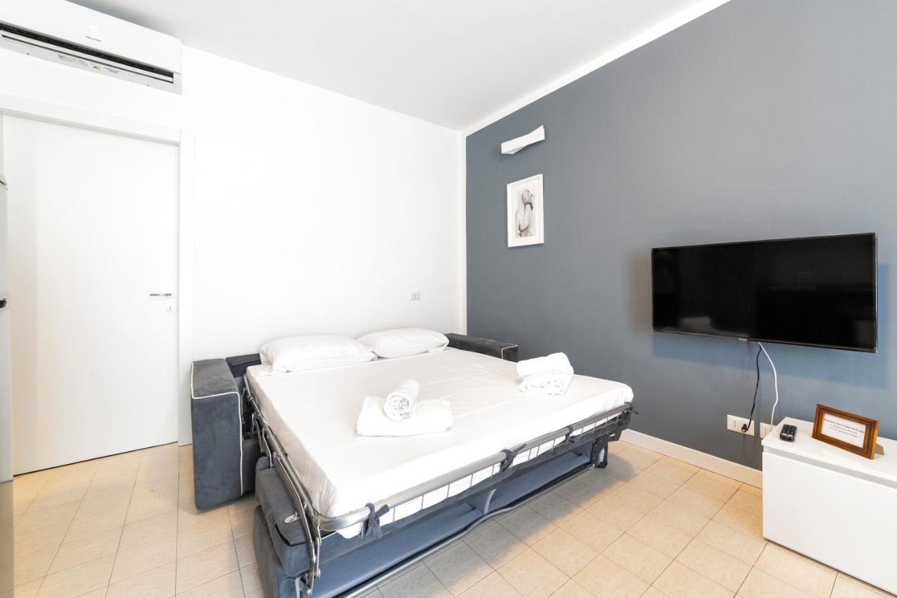 Roomy Apartment Close To Subway M5! Milano Exterior foto