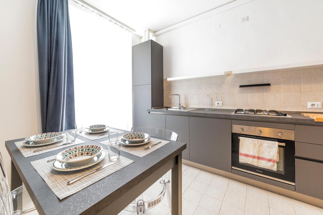Roomy Apartment Close To Subway M5! Milano Exterior foto